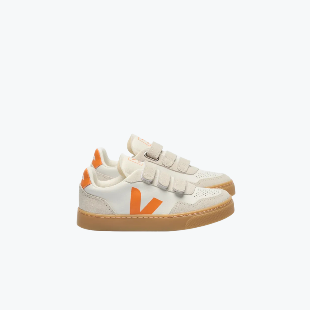 Small V-90 white fury natural - Veja