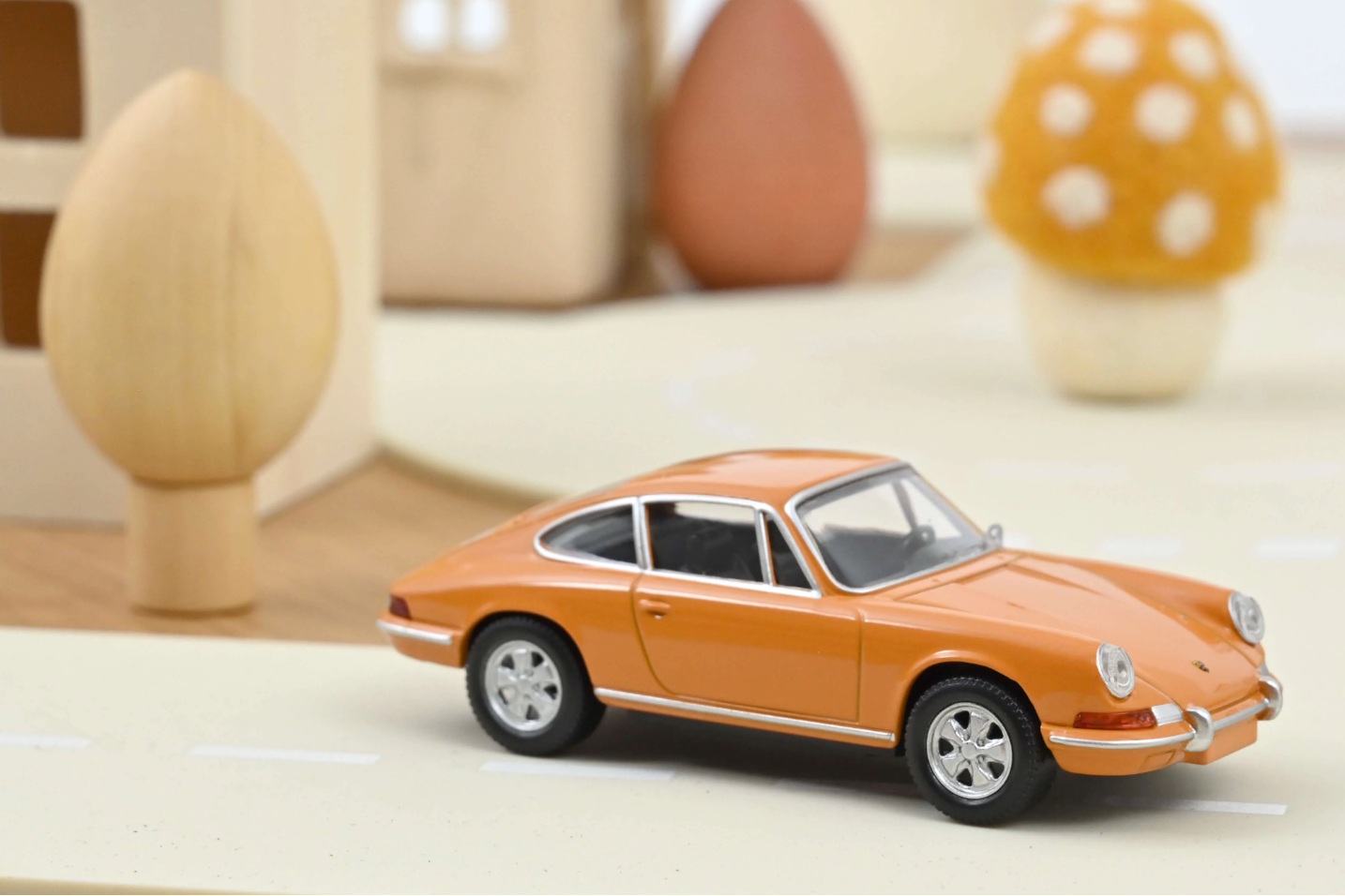 Porsche 911 1969 Jaune Bahama - Norev