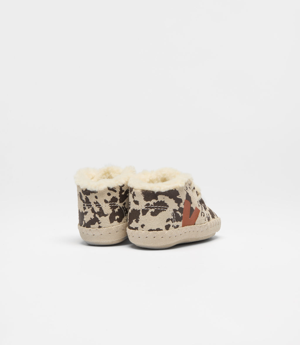 Chausson Pierre Wild Country - Veja