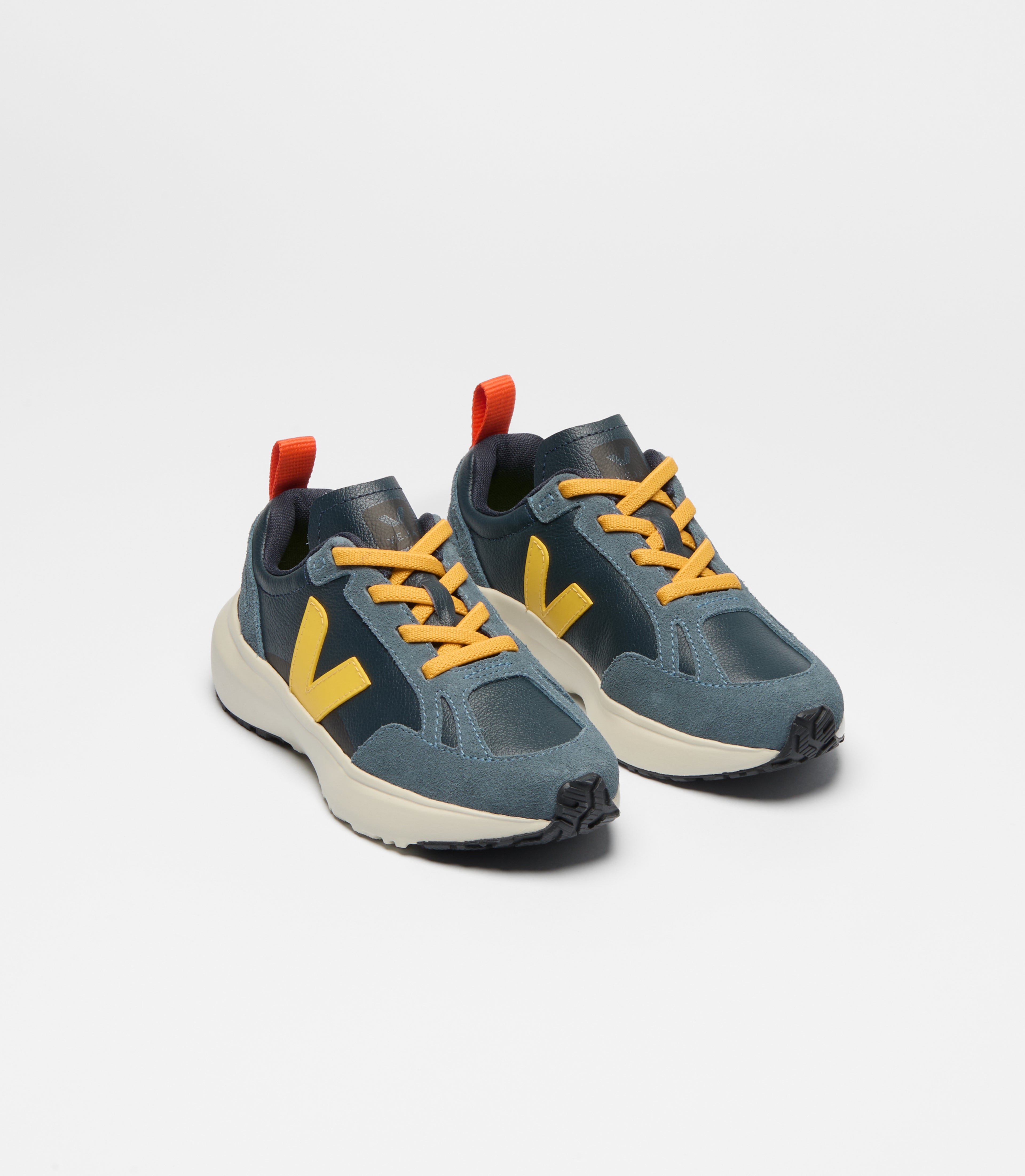Small Canary Nautico Tonic California - Veja